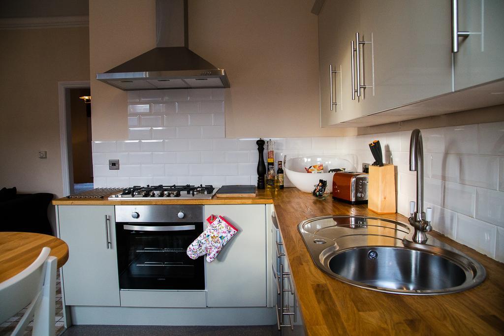 Appartamento Harrogate Elite Living Esterno foto