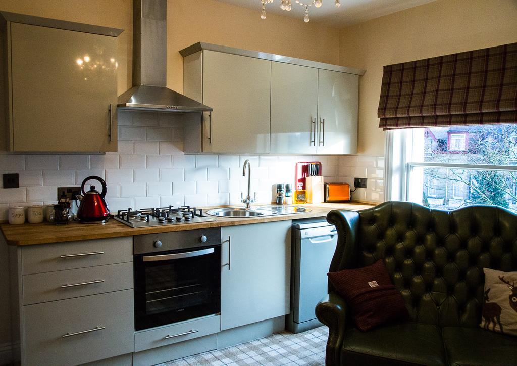 Appartamento Harrogate Elite Living Esterno foto