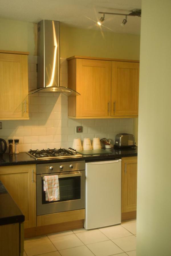 Appartamento Harrogate Elite Living Esterno foto