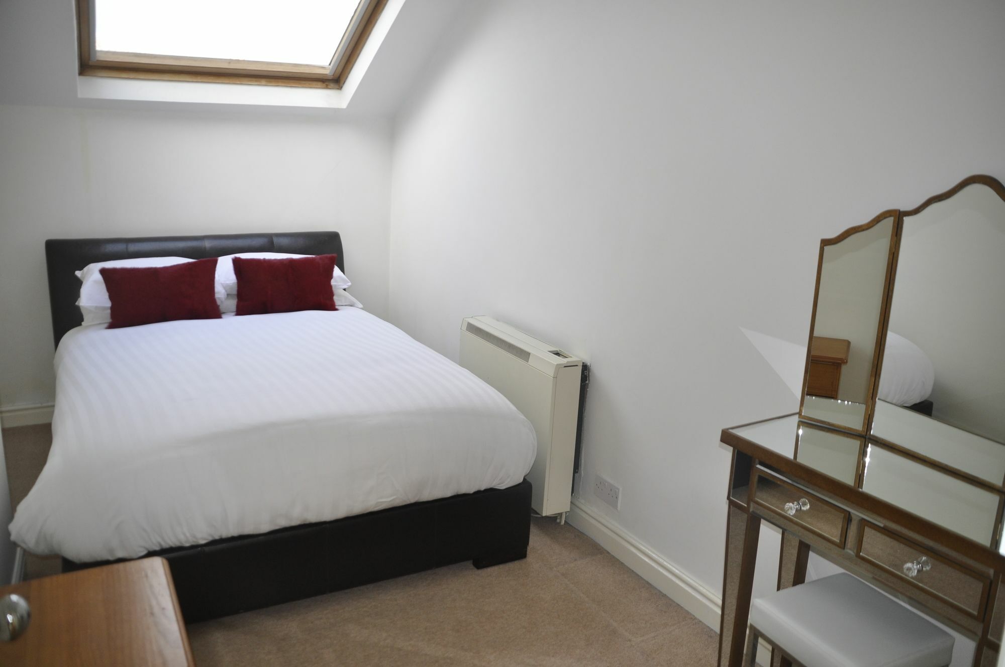 Appartamento Harrogate Elite Living Esterno foto